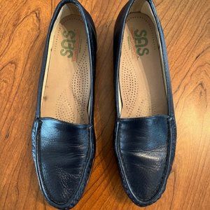 SAS Navy Leather Simplify Slip On Loafer Tripad Comfort 10.5 S Slim Made in USA